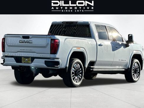 Used 2024 GMC Sierra 2500 Denali Ultimate AWD/4WD image 4