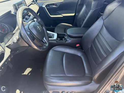 Used 2019 Toyota RAV4 XLE Premium w/ Cold Weather Package AWD/4WD image 19