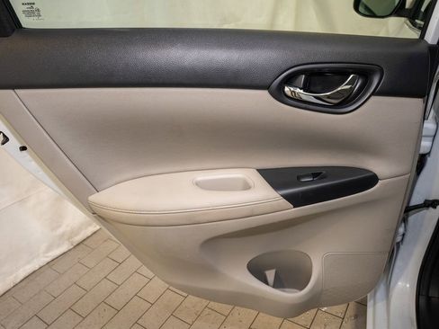 Used 2017 Nissan Sentra S image 8