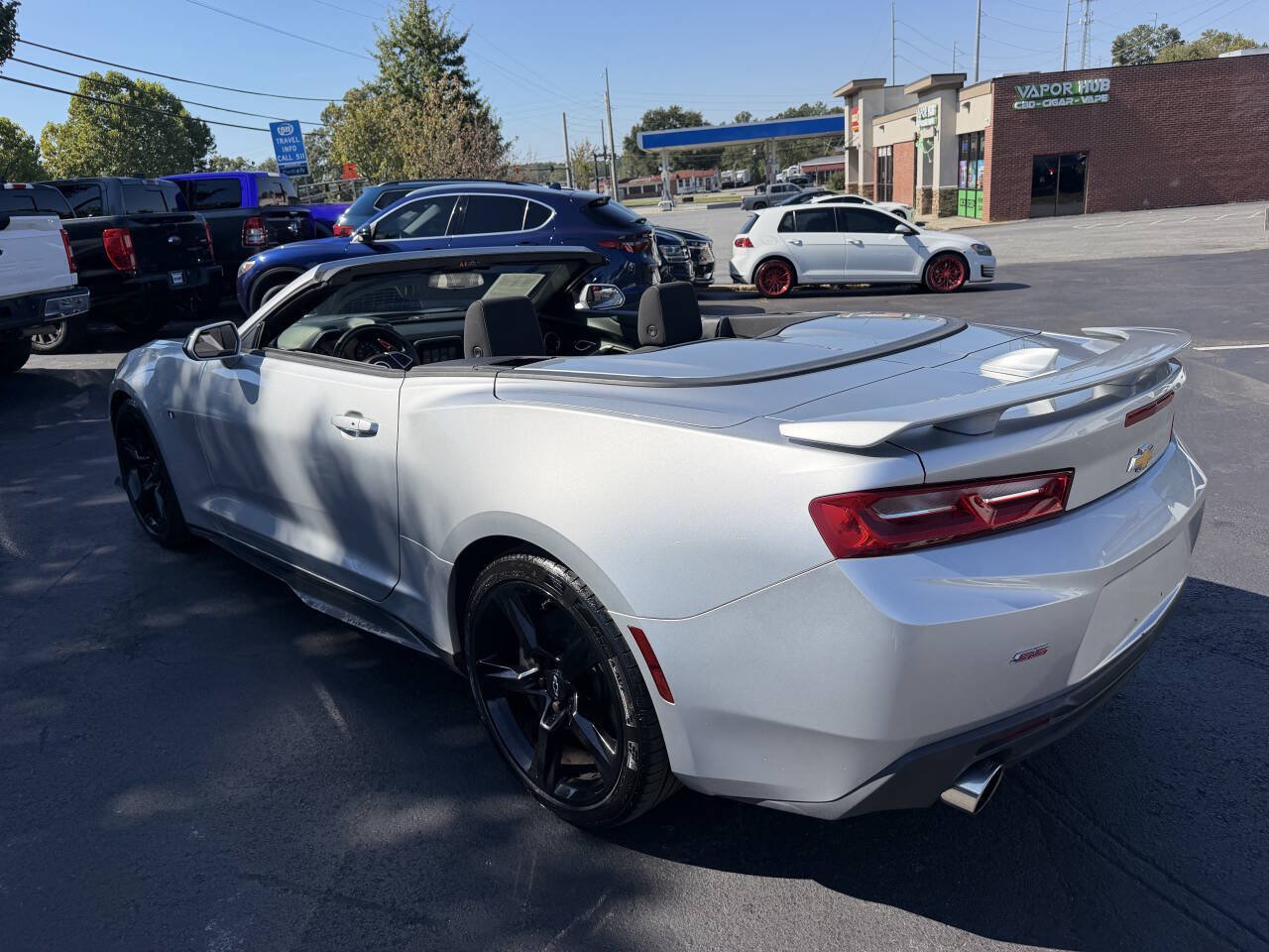 Used 2017 Chevrolet Camaro SS RWD image 5