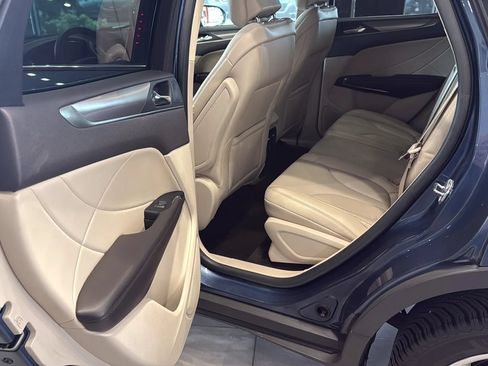 Used 2018 Lincoln MKC Premiere FWD image 26
