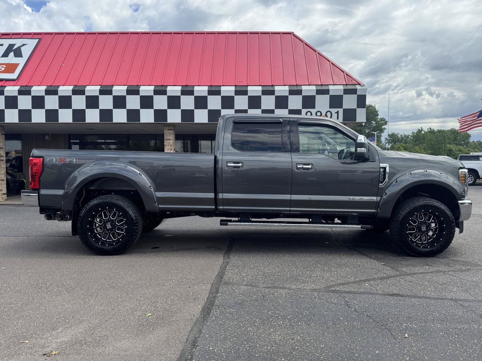 Used 2019 Ford F350 Lariat w/ Lariat Ultimate Package AWD/4WD image 8