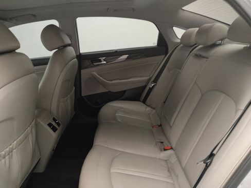 Used 2019 Hyundai Sonata Limited w/ Ultimate Package 02 image 18