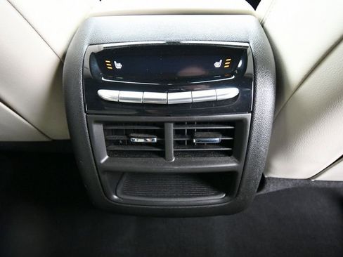 Used 2025 Cadillac XT5 Sportv w/ Technology Package AWD/4WD image 35