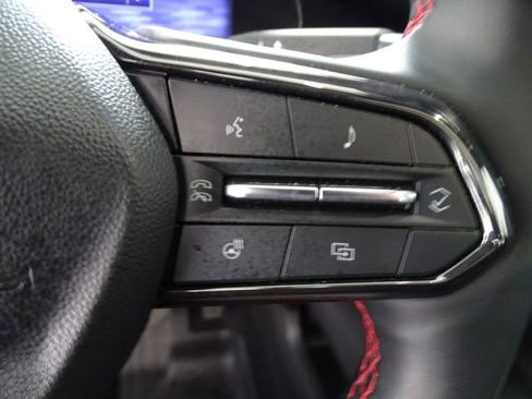 Used 2025 Chevrolet Equinox EV RS w/ Convenience Package II image 8