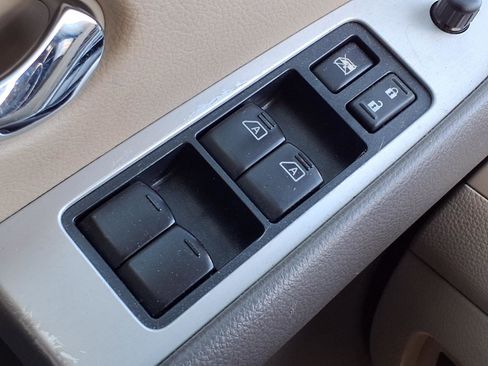 Used 2014 Nissan Murano S image 9