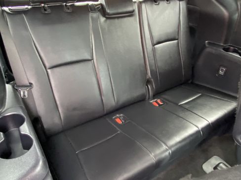Certified 2025 Toyota Highlander XSE image 13
