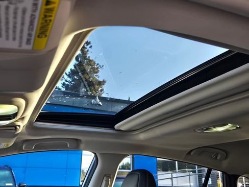 Certified 2025 Subaru Crosstrek 2.5i Limited w/ Crosstrek Mirror Package image 19