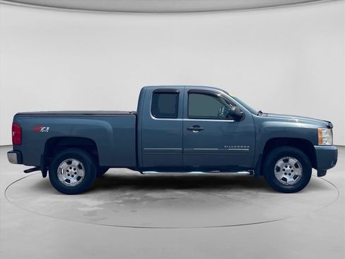 Used 2011 Chevrolet Silverado 1500 LT w/ All-Star Edition AWD/4WD image 8