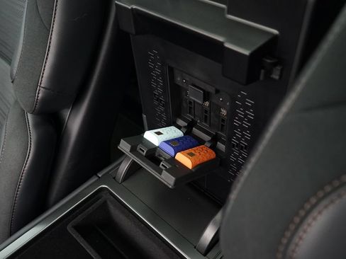 Certified 2025 Lincoln Nautilus Reserve AWD/4WD image 25