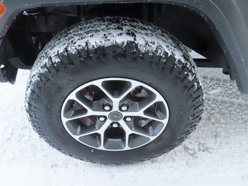 Used 2024 Jeep Wrangler Sport S image 16