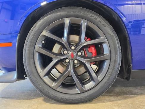 Used 2022 Dodge Challenger GT w/ Blacktop Package RWD image 10
