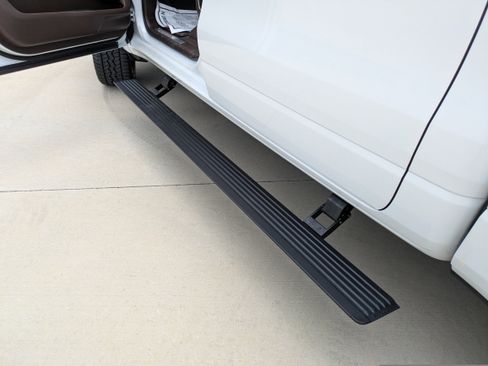 New 2025 RAM 1500 Limited image 11