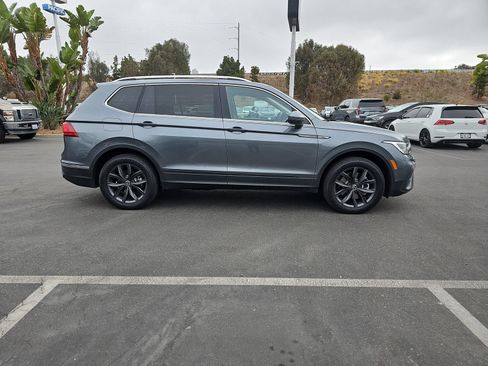 Used 2023 Volkswagen Tiguan SE FWD image 4