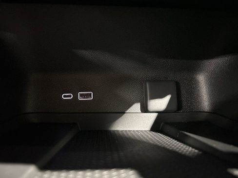 New 2026 Chevrolet Traverse LT w/ Midnight/Sport Edition image 33