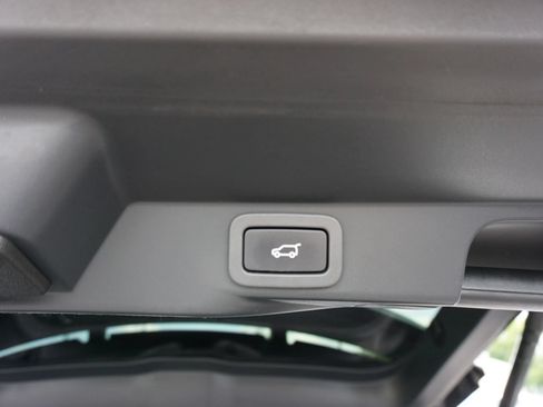 Used 2018 Land Rover Range Rover Sport Supercharged AWD/4WD image 18