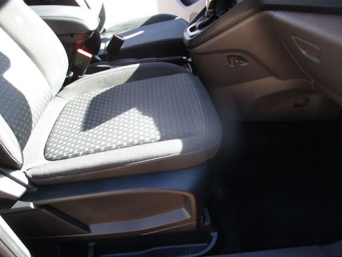 Used 2023 Ford Transit Connect XLT image 5