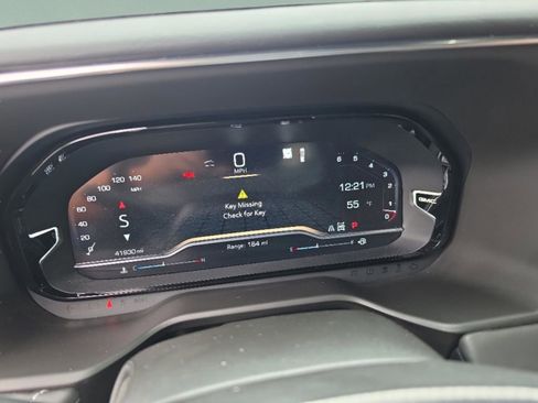 Used 2023 GMC Yukon Denali Ultimate AWD/4WD image 18