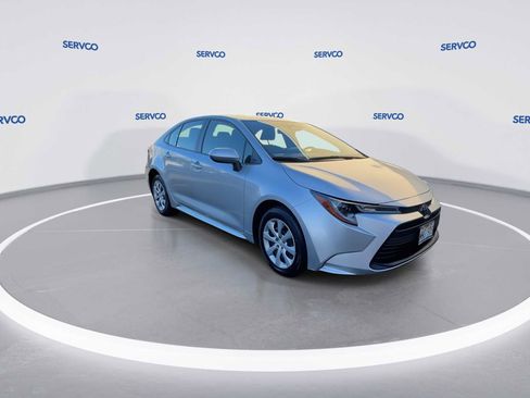 Used 2024 Toyota Corolla LE image 3