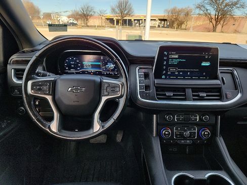 Used 2022 Chevrolet Tahoe Z71 w/ Luxury Package image 6