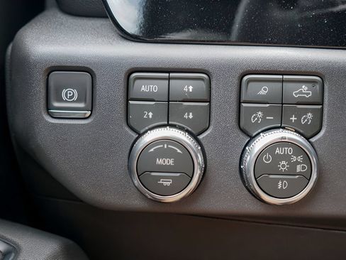 New 2026 GMC Sierra 1500 Elevation w/ Elevation Premium Package AWD/4WD image 14