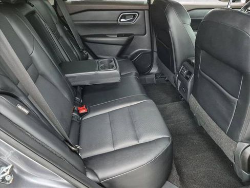 Used 2021 Nissan Rogue SV w/ Premium Package FWD image 20