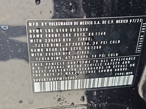 Used 2023 Volkswagen Tiguan SE image 16