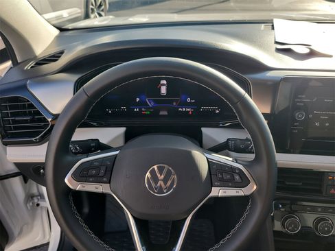 Certified 2025 Volkswagen Taos S image 28