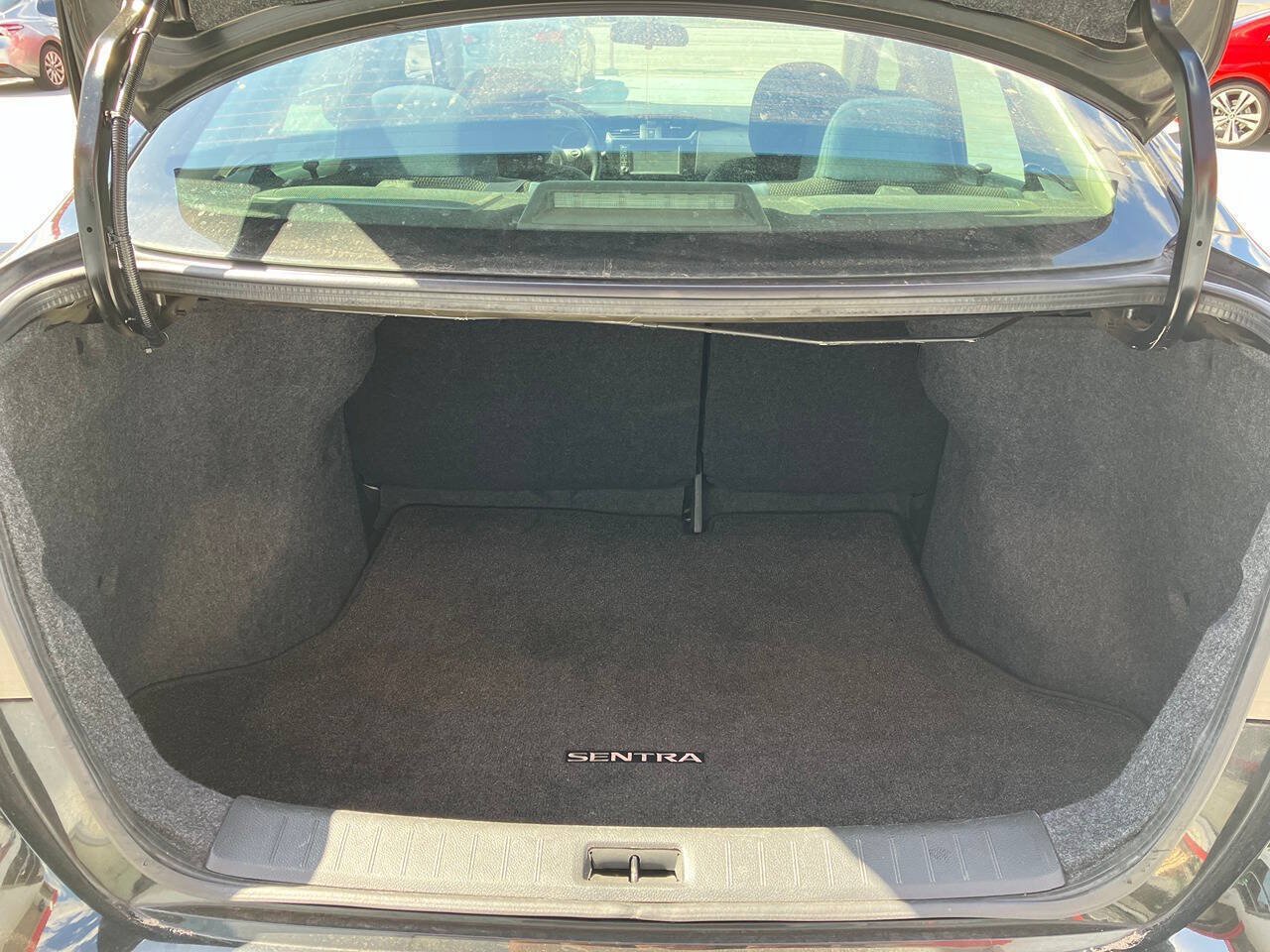 Used 2019 Nissan Sentra S FWD image 14