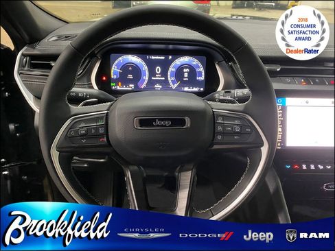 New 2026 Jeep Grand Cherokee Altitude image 26