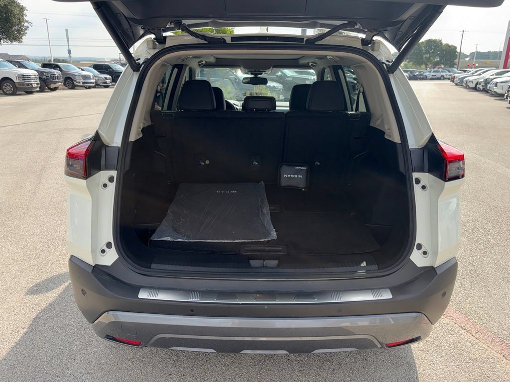 Certified 2023 Nissan Rogue SL w/ SL Premium Package FWD image 28