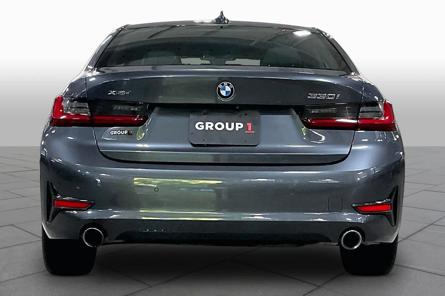 Used 2022 BMW 330i xDrive Sedan w/ Driving Assistance Package AWD/4WD image 5