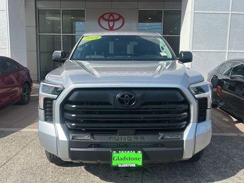 Used 2024 Toyota Tundra SR5 w/ SR5 Premium Package AWD/4WD image 7