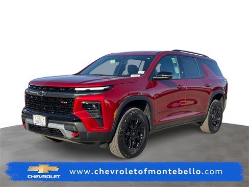 New 2026 Chevrolet Traverse Z71 w/ Driver Confidence Package image 1