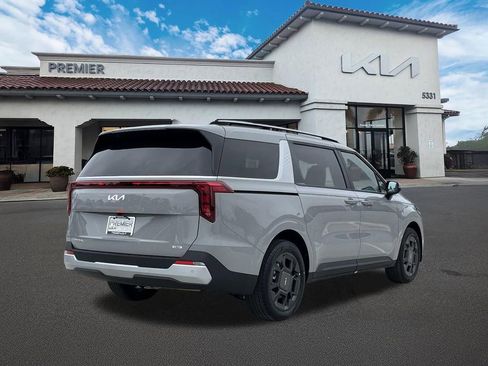 New 2026 Kia Carnival EX image 8