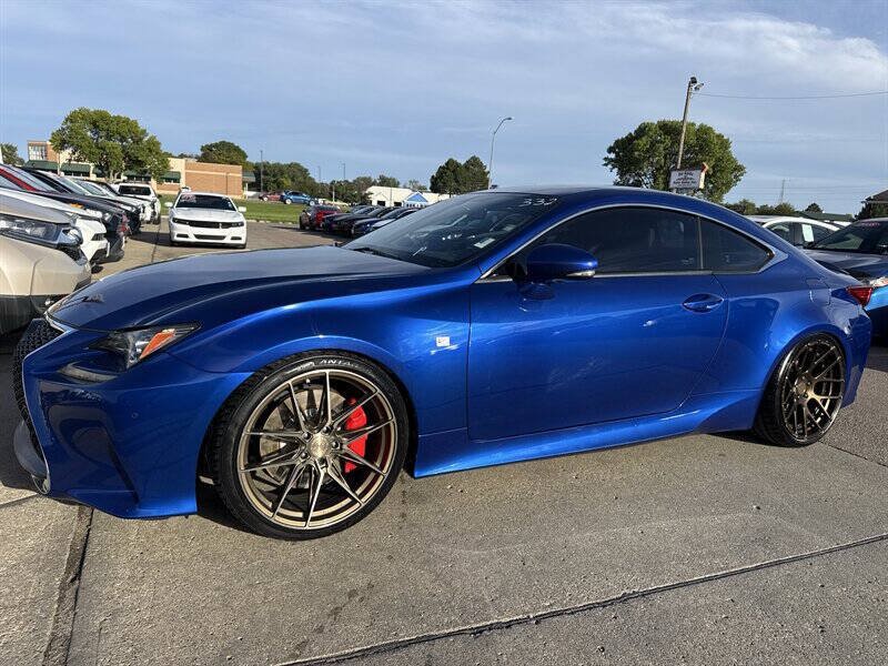 Used 2016 Lexus RC 200t RWD image 2