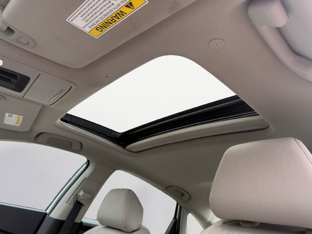 Used 2023 Honda Accord EX image 17