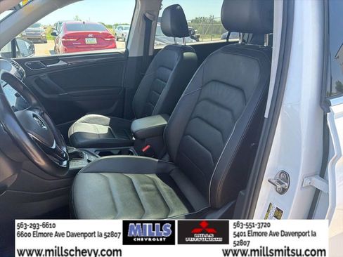 Used 2018 Volkswagen Tiguan SEL Premium AWD/4WD image 10