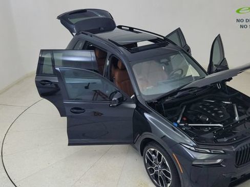 Used 2026 BMW X7 M60i AWD/4WD image 88