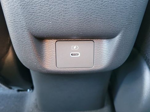 Used 2025 Nissan Versa SV w/ Trunk Package FWD image 12