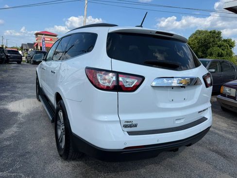 Used 2016 Chevrolet Traverse LT w/ Traveler's Package AWD/4WD image 4