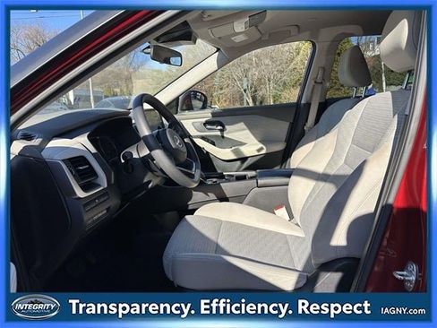 Certified 2023 Nissan Rogue SV image 15