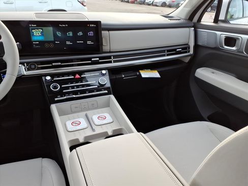 New 2026 Hyundai Santa Fe SE image 7