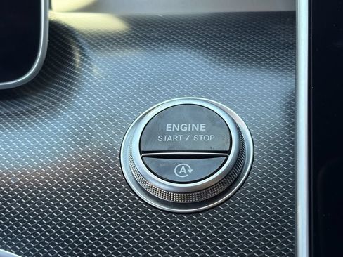 Used 2024 Mercedes-Benz CLE 300 4MATIC Coupe image 31