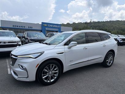 Used 2022 Buick Enclave Avenir w/ Trailering Package, 5000 lbs.