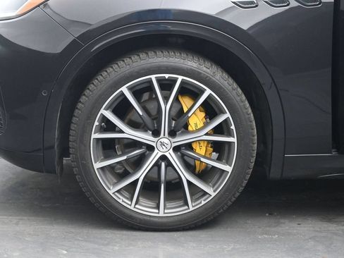Used 2023 Maserati Grecale Modena AWD/4WD image 28