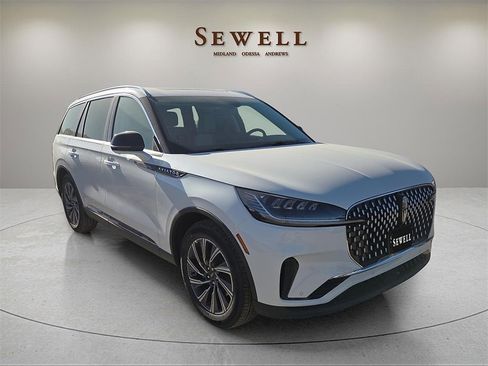 New 2026 Lincoln Aviator Premiere image 6