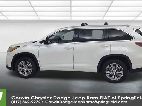 Used 2015 Toyota Highlander XLE image 9
