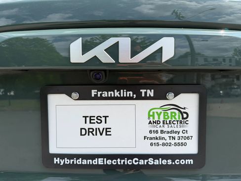 Used 2023 Kia Niro Wind w/ Wind Preserve Package image 2