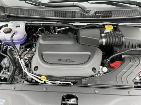 New 2026 Chrysler Pacifica Select w/ S Appearance Package AWD/4WD image 25